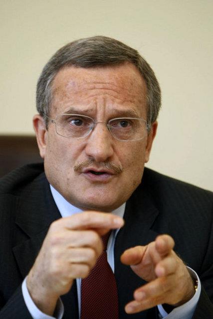 Devlet Bakan Mustafa Sait Yazcolu