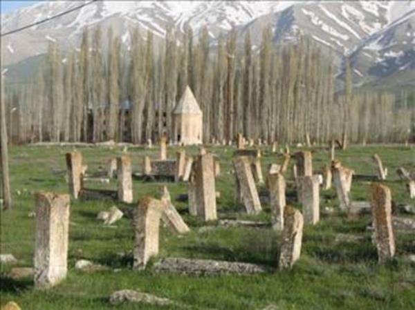 nsanolunu yemekleri sindirmek iin kulland enzimler, ldkten sonra insan bedenini sindirmek zere kullanlyor. Enzimler bu ileme ldkten  gn sonra balyor...