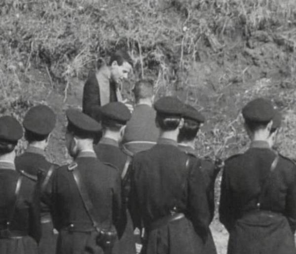 kinci Dnya Sava'nda Faist talyan Polis Tekilat'nn bandaki Pietro Caruso, 1944 ylnda Roma'da infaz edilmeden hemen nce grlyor.