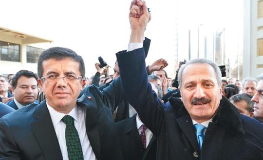 Devir teslim trenlerinin ardndan grevlerine balayan yeni bakanlar, hobileriyle dikkat ekiyor.