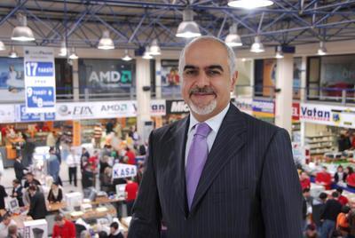 Vatan Bilgisayar Genel Mdr Hasan Vatan, dviz ile sattmz rnlerde gnlk ayarlamalar yapldn hatrlatarak, dier rnlerde de kurun sz konusu seviyeden devam etmesi durumunda zammn kanlmaz olduunu syledi.