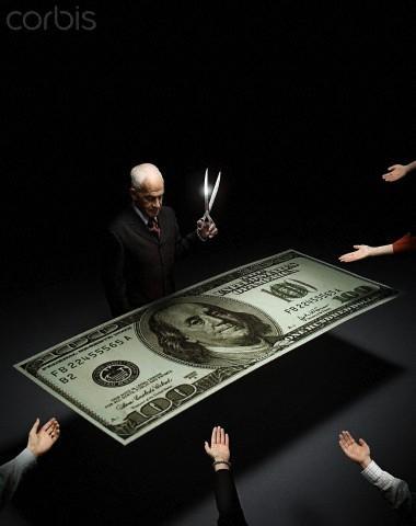 Dviz artnn konut alacaklar iin iyi bir frsat olduunu dile getiren elik, "naat maliyetler 1.70 kuruna gre yapld. imdilerde 2.10'lardayz. 2-3 ay iinde irketler yeni maliyetlerine gre fiyatlarn revize edecek. Konuta yzde 15-20 zam gelecek. imdi ev alan bu fiyat artndan etkilenmeyecek" dedi.