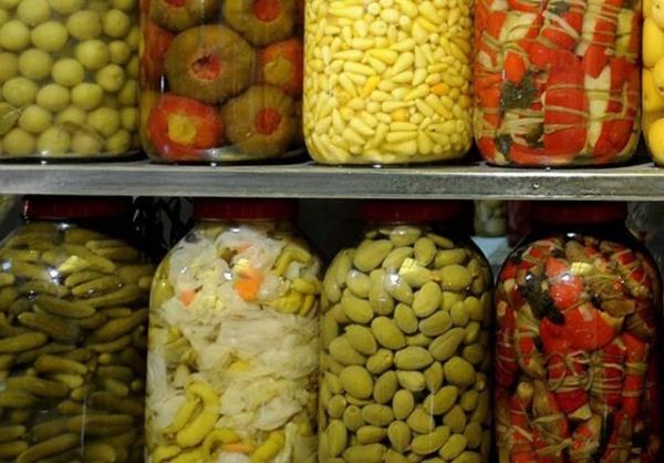 Prof. Dr. Ahmet Bekta�, fazla miktarda t�ketilen tur�unun kanser riskini tetikledi�ine dikkat �ekti.