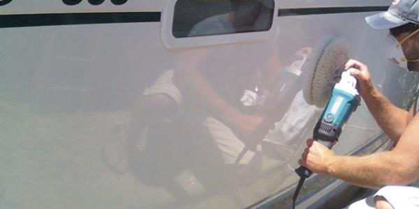 Btn sene yan gelip yatp maa alan, yazn 2 ay alrken devaml ikyet eden yat personeli.