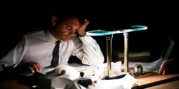 Hi tatil yapmayan, dinlenmeyen ve bunu devaml dile getiren idareciler