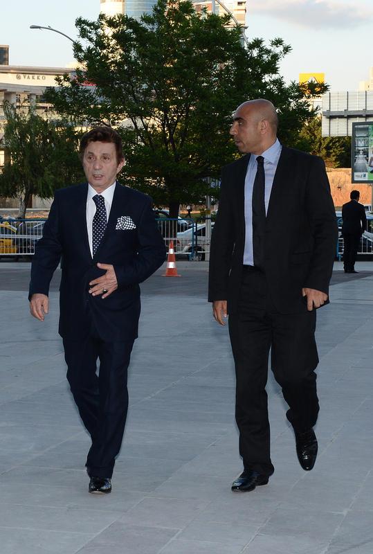 <P>Trene, Dantay Bakan Hseyin Karakulluku da (solda) katld.</P>