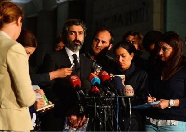 <b>Necati amaz:</b> Magazin ve sanat dnyasndan, medyada en fazla konuulan bir dier isim,zellikle internet medyasnn youn haber yapt Necati amaz oldu.