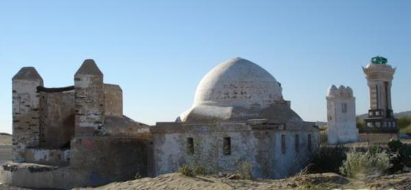Mekkeliler daha sonra fikir deitirip Ebu Sfyan Mslmanlar bir bara ikna etmesi iin Medineye gnderdiler. Ancak grmelerden hibir netice alnamad..