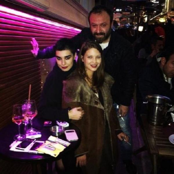 BURCU KIRALTI Yine yeniden