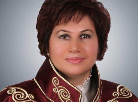 (18 TEMMUZ) YEN DANITAY BAKANI BELL OLDU- Hseyin Karakulluku?nun, 15 Haziran?da ya haddinden emekliye ayrlmasyla boalan Dantay Bakanl iin yaplan seimde tek aday Bakanvekili Zerrin Gngr, Dantay Bakan oldu.