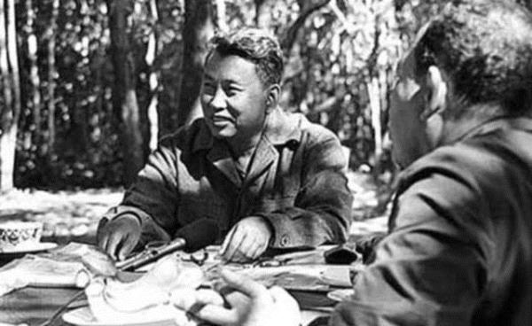 Pol Pot-Kamboya 'Tek bama yapmadm' 1975-79 arasnda Kamboya'nn babakan olan Pol Pot, kurduu bask rejiminde bir milyon kiinin lmnden sorumlu tutuluyor.