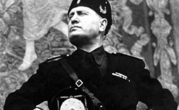 spanya'ya kama teklifini reddeden 23 yllk lider, 28 Nisan 1945'te Alman niformasyla kaarken yakaland.