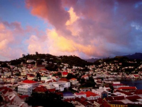 <b>Grenada:</b>983 ylnda ABD igli ile balayan dnemden bu yana lkede ordu bulunmuyor. Sadece yerel gvenlik gleri.