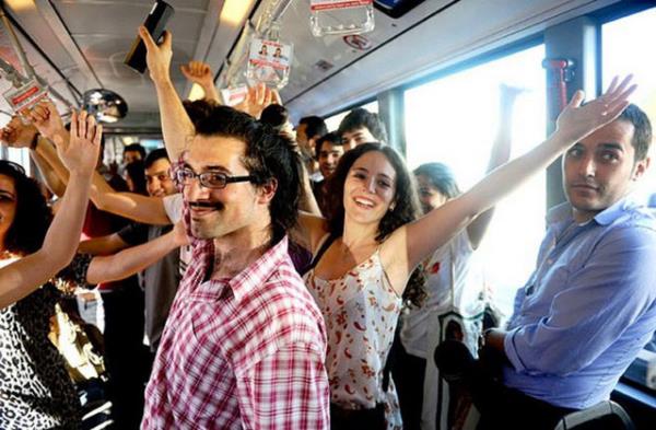 <p><b>6. Totem yapmay unutmayn</b></p>  Her ne kadar ie yarar tavsiyelerde bulunmu olsak da, siz yine de totem yapmay ihmal etmeyin. zellikle ara duraklardan bineceksiniz, totem yapma yeteneinizi gelitirmi olmanz gerekiyor. / Listevari.com