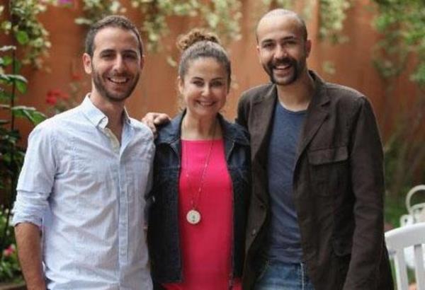 kiz kardeleri Kaya ve Sarp da tpk ablalar gibi oyunculuu seti.