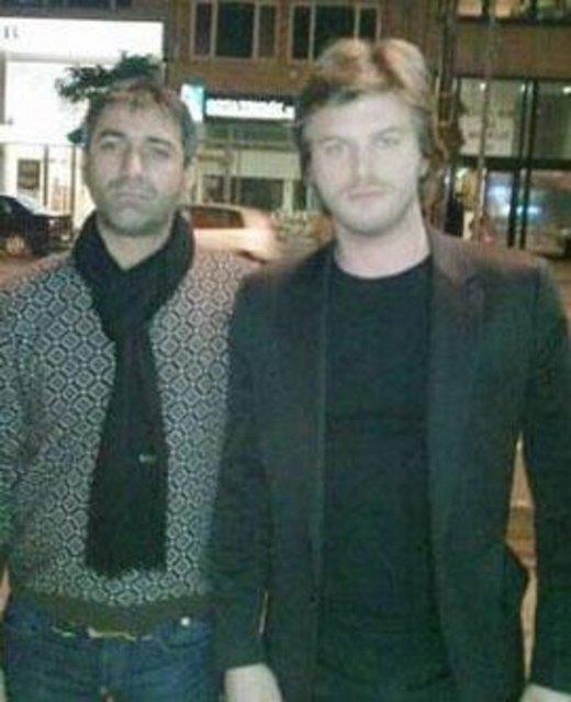 Kardei kadar olmasa da onun da oyunculuk deneyimi var.