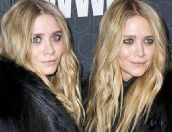 kizler daha sonra moda alanna ynelseler de Elizabeth oyunculuu srdryor.