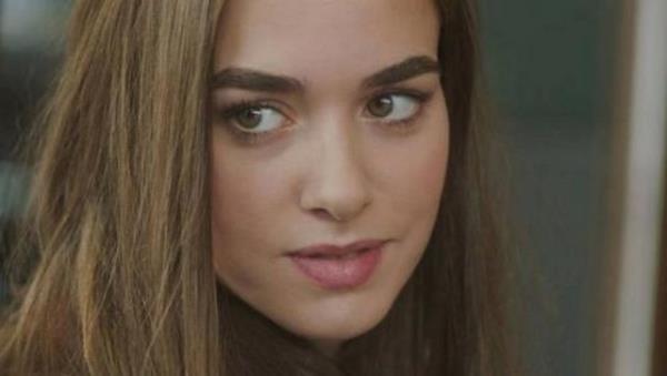 Ama ondan yllar nce ablas ekrann tannm yzlerinden biri olmutu.