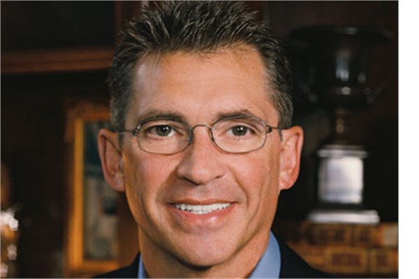 <p><b>Kenny Troutt</b></p>  ABD'nin en byk telekomnikasyon altyaps irketlerinden Excel Communication'n kurucusu, Kenny Troutt niversite yllarnda sigorta satcs olarak alt. u anda 1,7 milyar dolar kiisel serveti var.