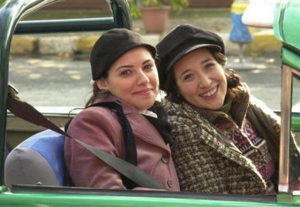 Ahu Trkpene'nin parlad dizi ise Bir stanbul Masal oldu.