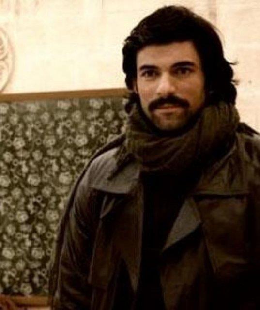 Ardndan Bir Bulut olsam ile parlad.