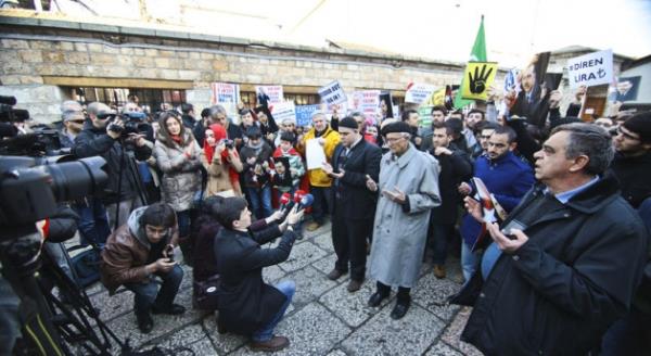 Duaya katlan Saraybosna'nn lica ilesi Belediye Bakan Senaid Memi, aklamasnda, Mslmanlar'n gl bir Trkiye'ye ihtiyac olduunu syledi.