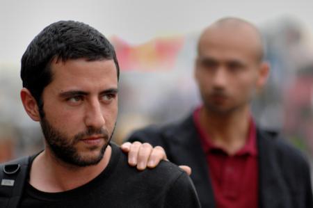 <p><b>MD 24 YAINDA</b></p>    Sonraki yllarda daha ok bamsz filmlerde rol alan Ozan bilen, son olarak' Girdap' adl sinema filminde bir intihar bombacsn canlandrd.