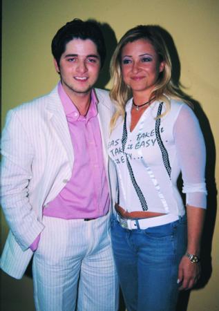 <p><b>KK ONUR BYD</b></p>    Ad Kk Onur olarak kald ama ismi artk apknlk haberleriyle anlmaya balad.