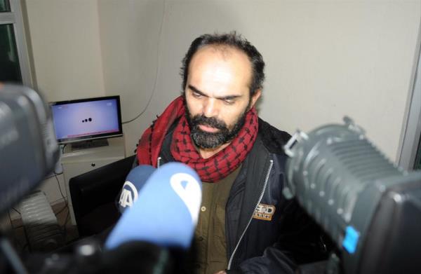 Bir sre Trklerin olduu bir yere gittiini anlatan Aygn, orada iyi gnler geirdiini aktararak, "Sonra oradan alnnca gnde sadece bir para ekmekle geirdiimiz gnler, tuvaletsiz, susuz geirdiimiz gnler de oldu" dedi.