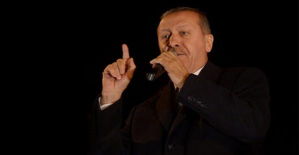 <b>POLS KAHRAMANLIK DESTANI YAZDI:</b> Gezi olaylar sonras polise teekkr ederken.