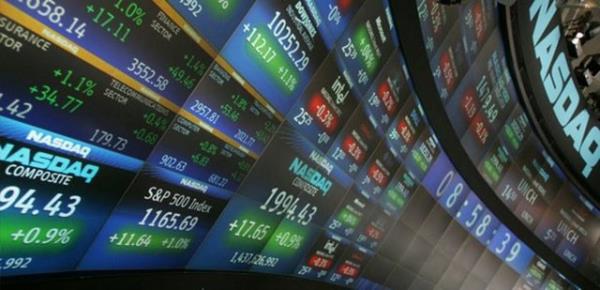 Uzmanlar zellikle S&P 500 irketlerinin kasalarnda 3 trilyon dolara yakn nakit para bulunduuna iaret ederek satn almalara balamak iin bol para politikalarndan kesin kn beklendiini belirtiyor.