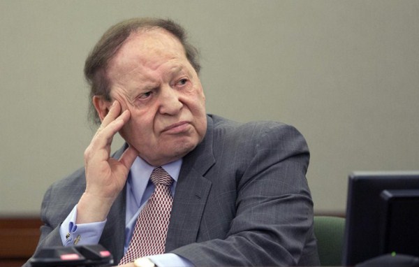 <b>3- Sheldon Adelson:</b> Kumarhaneler Kral olarak bilinen Sheldon Adelson, 2013 yln 11,4 milyar dolar kazanla kapatrken, toplam servetini de 35,3 milyar dolara kard. Adelson`n Las Vegas, Maui ve Singapur`da byk kumarhaneleri var.