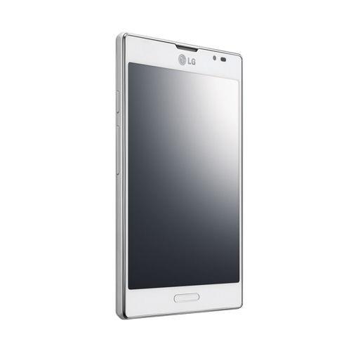 <p><b>LG Optimus Vu 2</b></p>  Optimus Vu`nun halefi Vu 2, Trkiye`ye gelmeyecek gibi grnyor. 5 in`lik ekrann koruyan telefon, 4:3 gibi allmadk bir ekran oranna sahip.