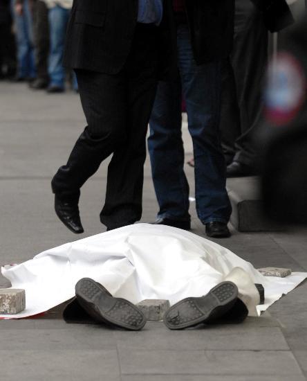 Zekeriya z, ayrca Hrant Dink'in yarglanmas srasndaki eitli olaylardan phelilerin katld eylem ve faaliyetler, varsa bu konuda resim, haber, yaz ieriklerinin her olay iin ayr ayr toplanarak savcla gnderilmesini talep etmiti.