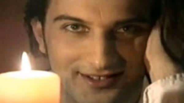 Benimle telefonda konumak ister misin? Sen beni ara ben de seni.. Btn merak ettiklerini sor ben de anlataym Yalnzca sen ve ben... Hadi ara hemen anlataym.. Unutma beni ara..