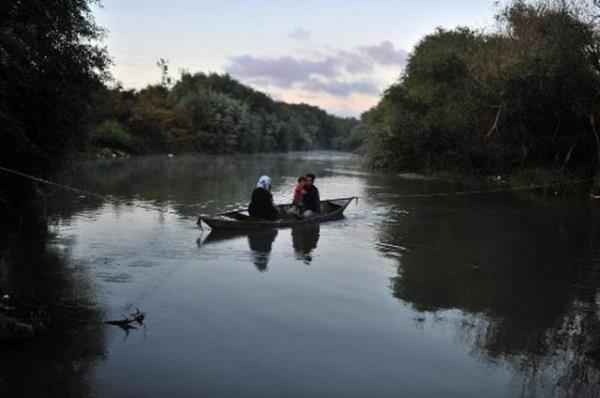 <p><b>VAKIFBANK-TFMD Yln Basn Fotoraflar 2012 Yln Foto Rportaj Birincisi </b></p>  Onur oban, Zaman Gazetesi   <p>Suriyeli mltecilerin zorlu Trkiye yolculuu</p>