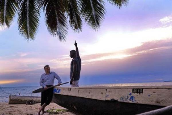 <p><b>VAKIFBANK-TFMD Yln Basn Fotoraflar 2010 TFMD zel dl </b></p>  Ayhan Arfat, Cumhurbakanl Cumhurbakan Abdullah Gl,   <p>Gabon?da balkyla.</p>