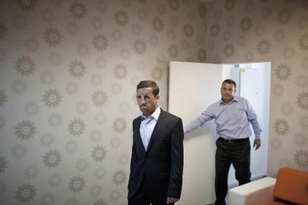 <p><b>VAKIFBANK-TFMD Yln Basn Fotoraflar 2012 Yln Foto Rportaj ncs </b></p>  Krat Bayhan, Zaman Gazetesi   <p>Trkiye'nin ilk yz nakli yaplan ismi Uur Acar.</p>