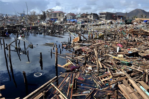 <p><b>20-Filipinler</b></p>  Filipinler 2050'de 3,17 trilyon dolarlk ekonomisiyle dnyann en byk 20'nci ekonomisi olacak.