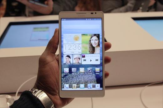 Model: Huawei Ascend Mate     <p>Fiyat: 900 TL</p>