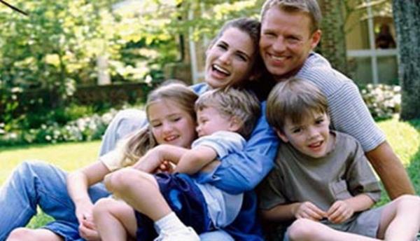 Deiimin korkusu, insanlar kendine ve bakalarna kar durumundan honutmu gibi davranmaya itiyor.