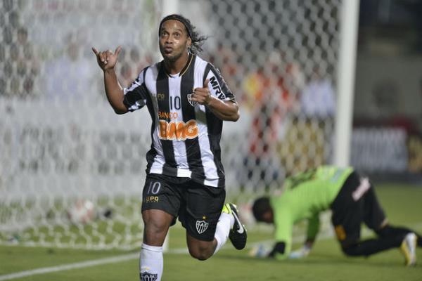Ronaldinho 45 yanda Beikta?a geleceini aklad
