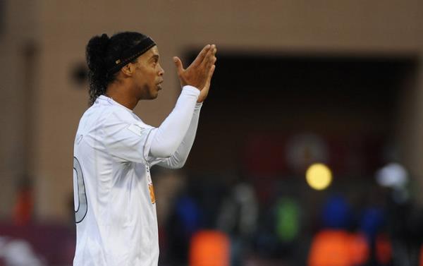 "Ronaldinho gibisi Trkiye'ye gelmedi" - Fikret Orman (Harbiden gelmedi)