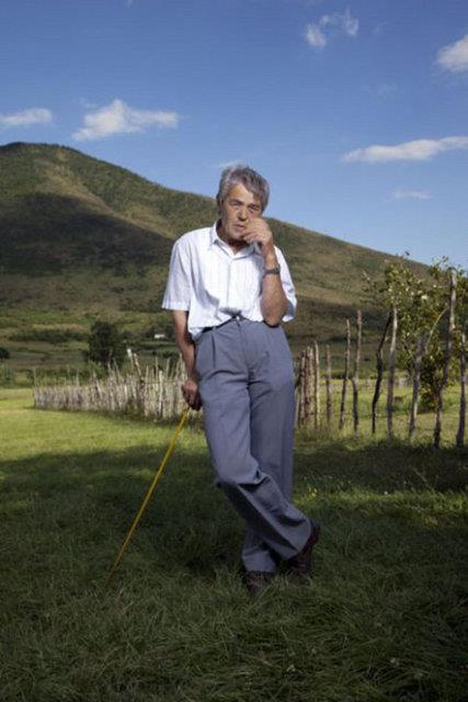 zellikle babalarn kaybetmi ve erkek kardeleri olmayan ailelerde, buna doru ynelim olmu ve baz kadnlar kendilerinin ve ailelerinin geimlerini srdrmek iin deyim yerindeyse "erkeklemi"