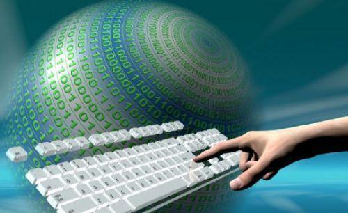 <p><b>nternet pahalanacak m?</b></p>    Tm internet servis salayclar, 34 milyon abonenin 2 yllk internet trafii verilerini saklayacandan dolay irketlerin zerindeki maddi yk artacak. irketler daha byk kapasiteli sunucular satn almak zorunda kalacak. Bu yzden ksa vadede olmasa bile uzun vadede son kullanclara ulaan internet fiyat artacak.