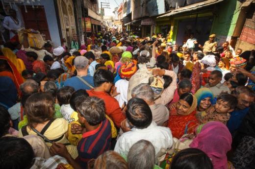 <p><b>2-Hindistan </b></p>    2013 n�fusu 1 milyar 243 milyon 340 bin     <p>D�nyadaki pay� (Y�zde) 17,89</p>