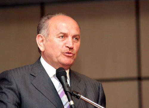 stanbul Bykehir Belediye Bakan Kadir Topba ilk 3e giremedi.