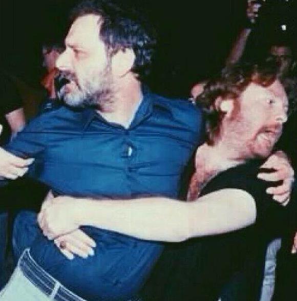 Ozan G�ven�in bar ��k��� kendisine soru soran muhabire ya��n� sormas�