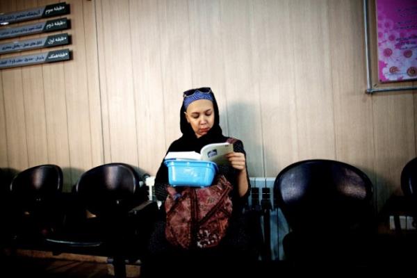 "E�er hayattaysam, sa�l�kl�ysam, mutluysam ve �n�mdeki ya�ama haz�rsam, bunu etraf�mdakilerin sonsuz ilgi ve sevgisine bor�luyum. De�erinizi biliyorum ve kalbimin en derinliklerinden size kar�� daha iyi bir insan, daha �efkatli bir arkada�, y�ce g�n�ll� bir dost olabilmeyi diliyorum." Ekim 2013