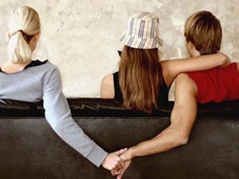 Sevgilinizin arkada�lar� taraf�ndan sevilmiyorsan�z aldat�lma ihtimaliniz daha fazlad�r.